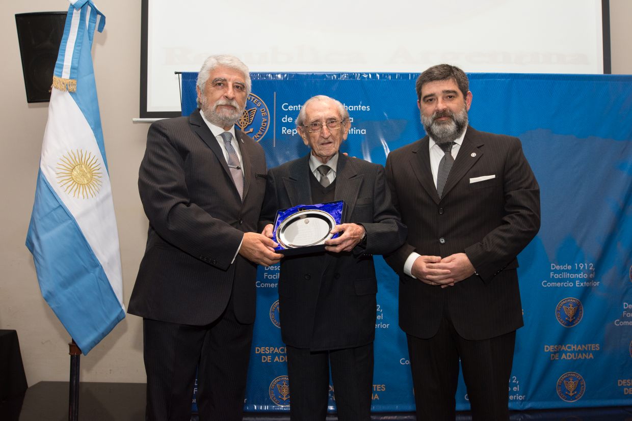 106° Aniversario - Distinción socios vitalicios