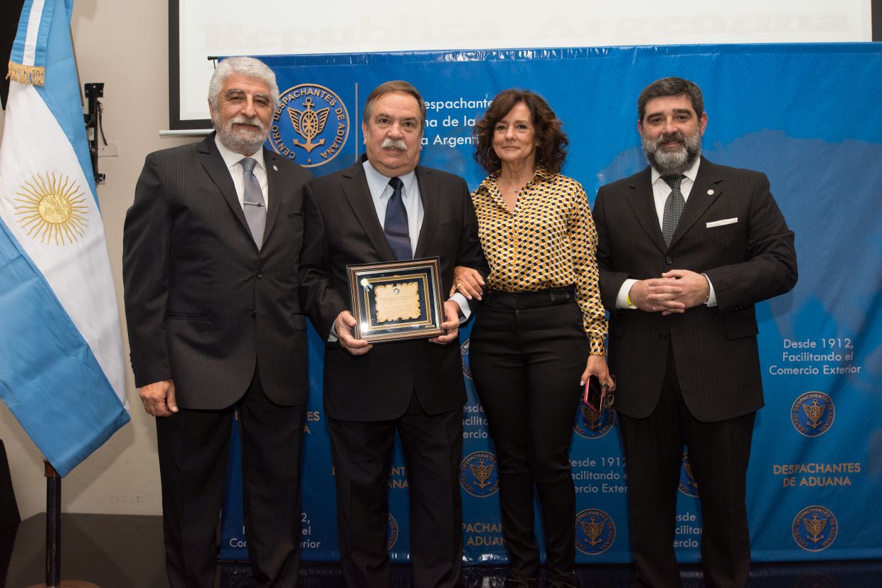 106° Aniversario - Distinción socios vitalicios