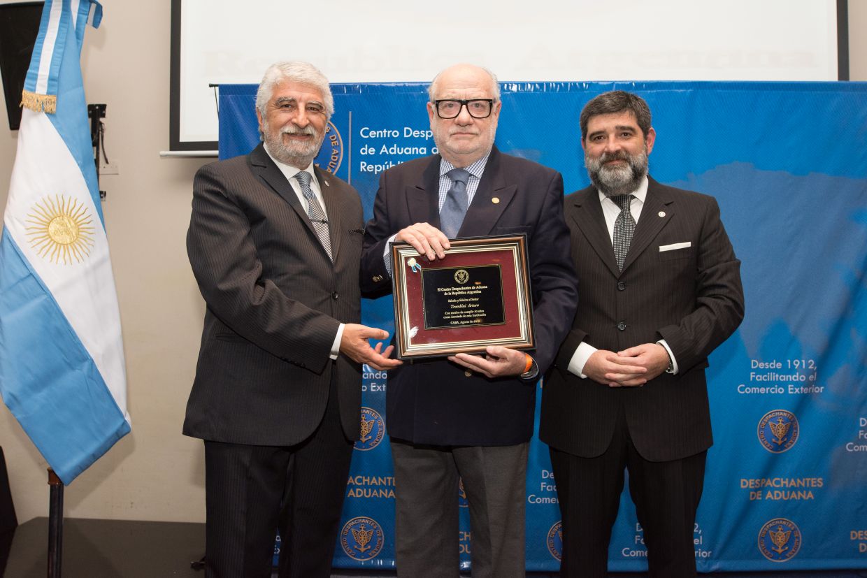 106° Aniversario - Distinción socios vitalicios