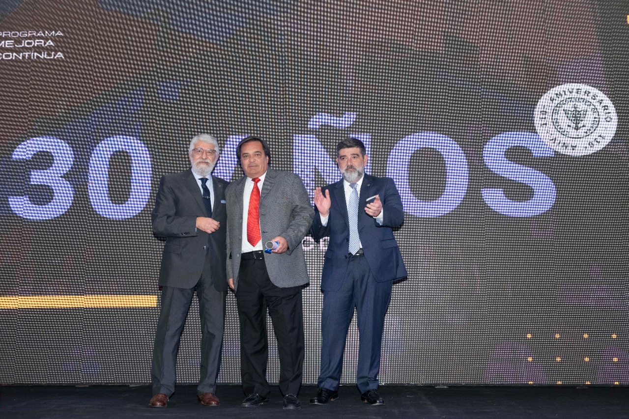 Entrega de Distinciones a Socios Vitalicios