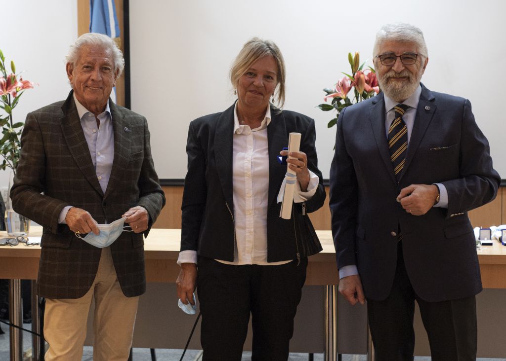 Entrega de Menciones Especiales y Pase a Vitalicios - 2020 y 2021