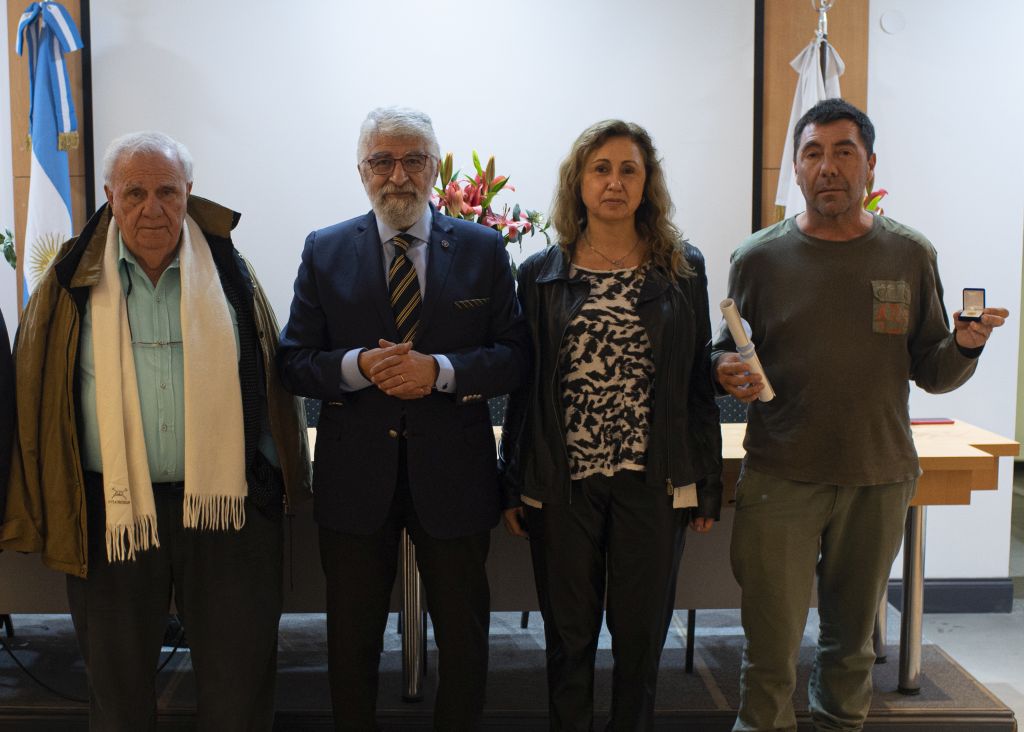 Entrega de Menciones Especiales y Pase a Vitalicios - 2020 y 2021
