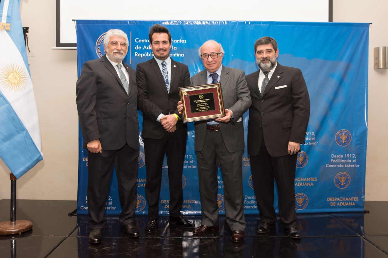 106° Aniversario - Distinción socios vitalicios