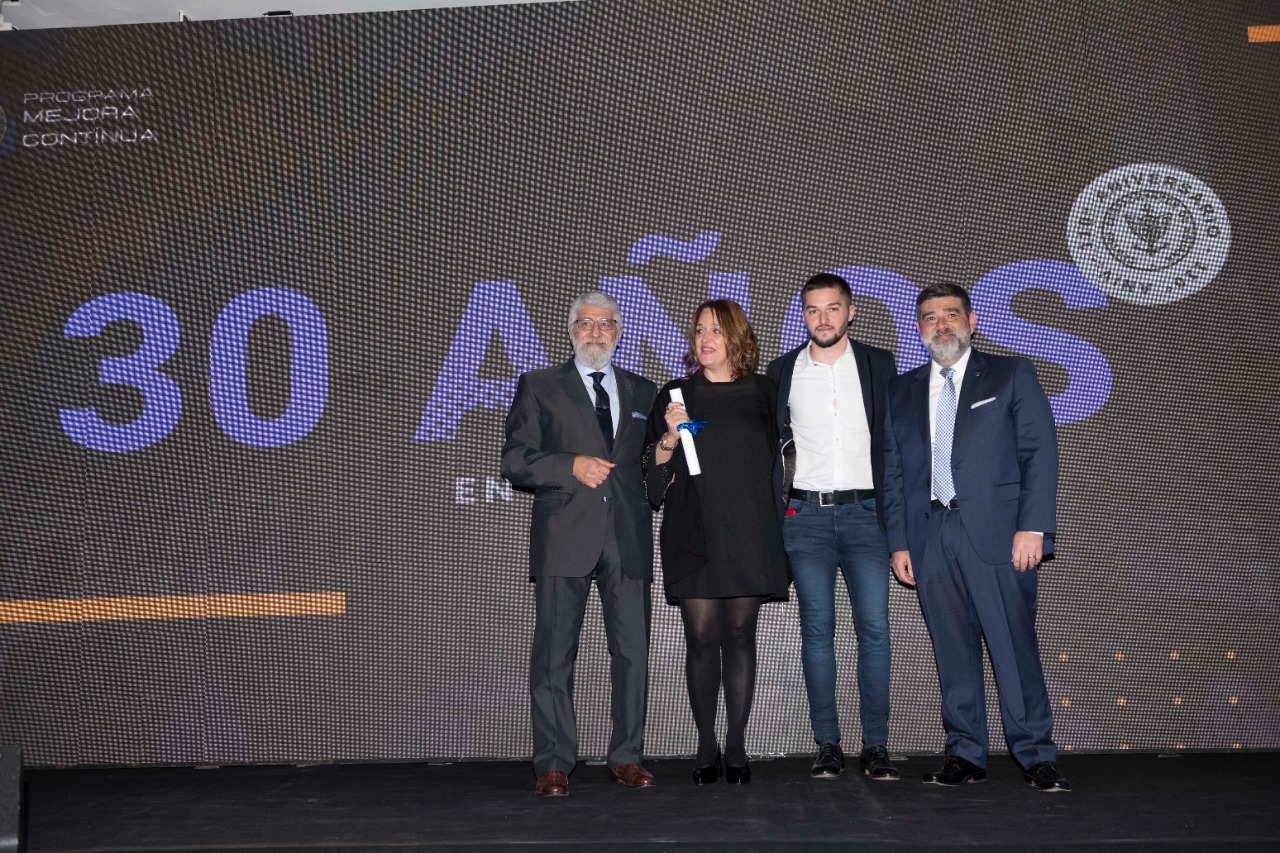 Entrega de Distinciones a Socios Vitalicios